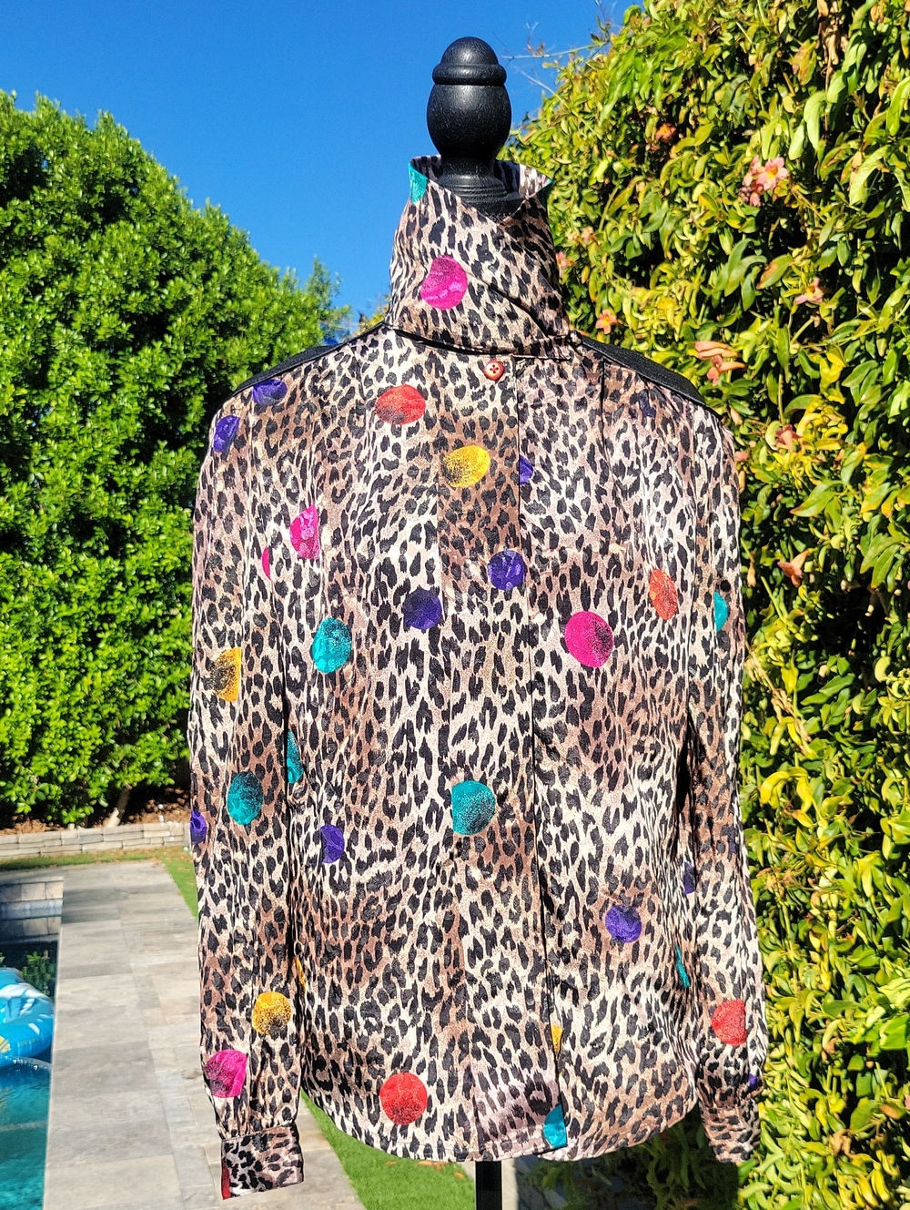 Vintage NICOLA Leopard Print Button-Down with Multicolor Dots